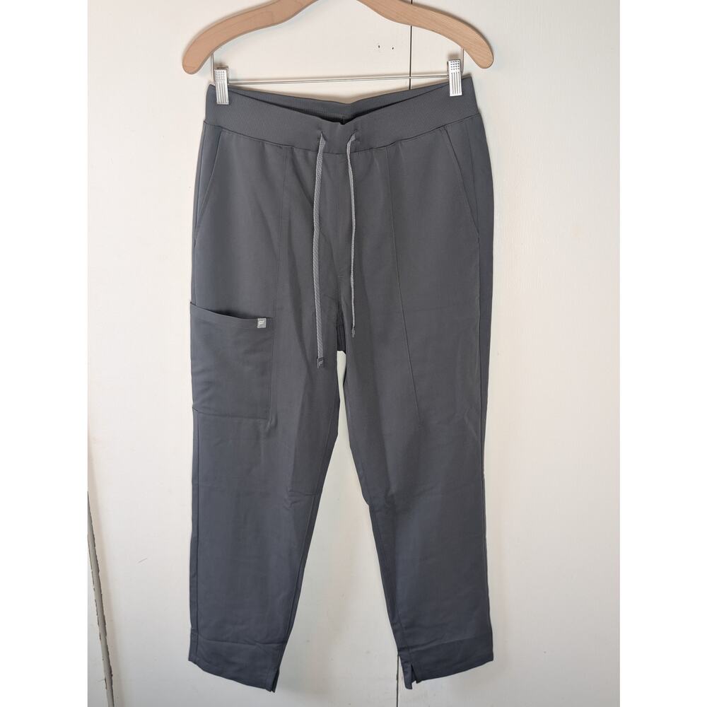 Fabletics Gray Scrub Pants Medium Short - image 10